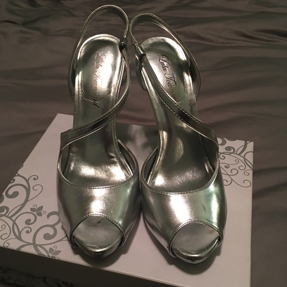 Lulu Townsend silver peep toe heel - Picture 3 of 6